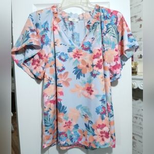 Entro Floral V-Neck Blouse